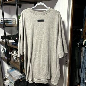 ESSENTIALS FEAR OF GOD - DARK HEATHER OATMEAL TEE